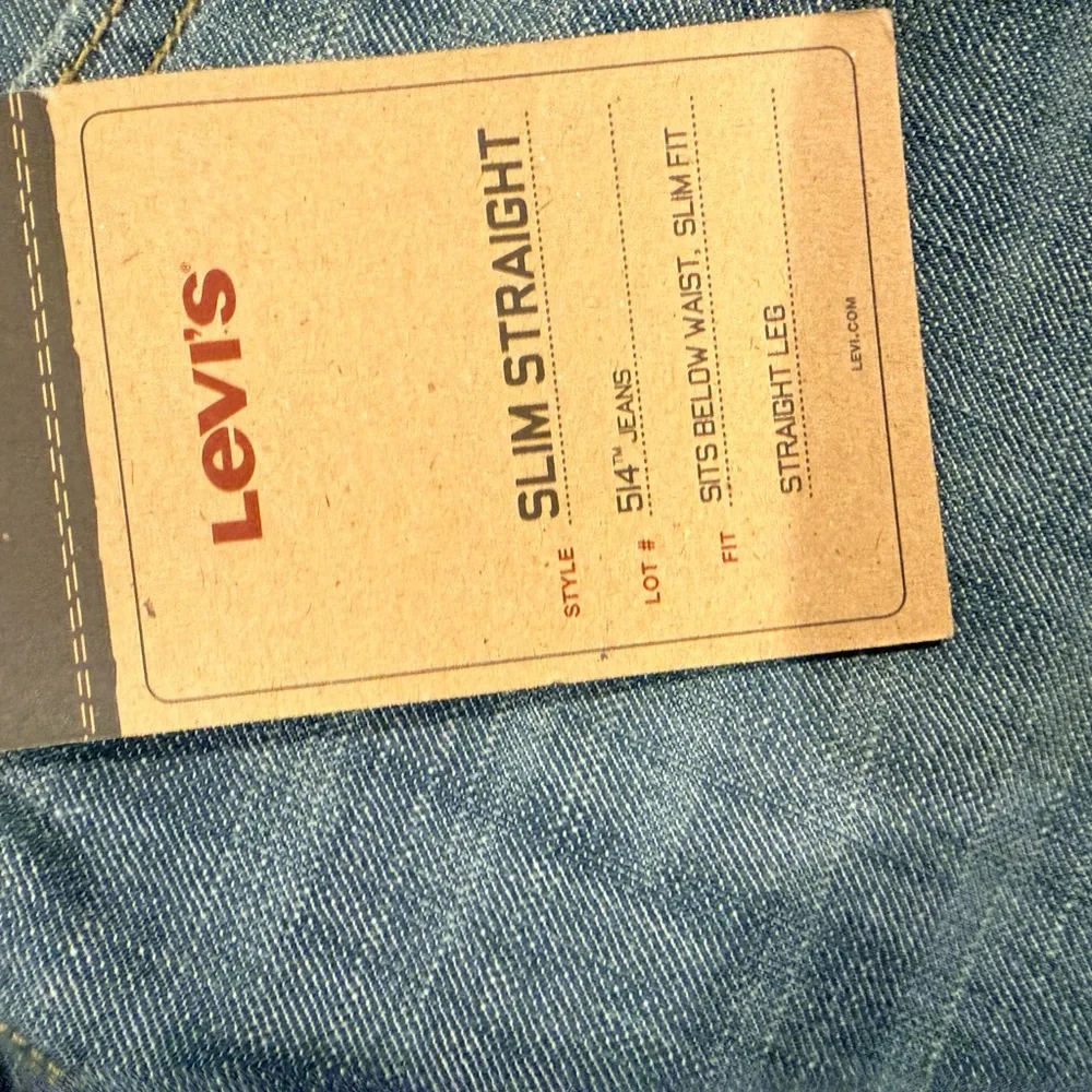 Levi's Vintage 514 Women's Straight Leg Jeans in Light Blue - Picture 7 of 10